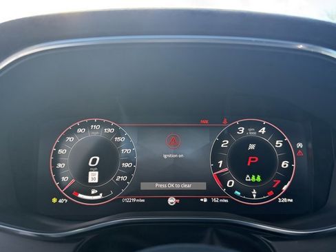 Used 2022 Jaguar F-PACE SVR image 20