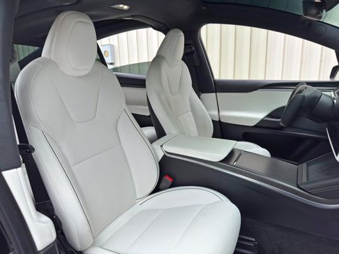 Used 2023 Tesla Model X Plaid AWD/4WD image 41