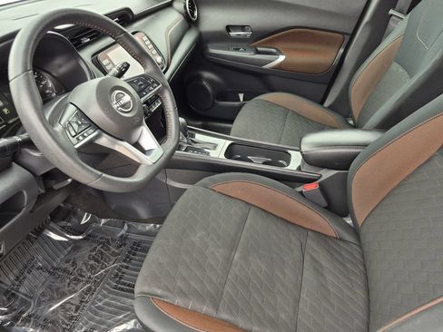 Used 2024 Nissan Kicks SR FWD image 21