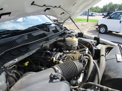 Used 2016 RAM 3500 Tradesman image 24