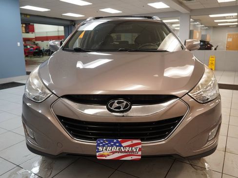 Used 2012 Hyundai Tucson Limited image 15