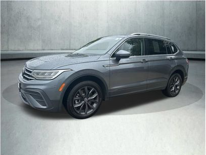 Used 2022 Volkswagen Tiguan SE