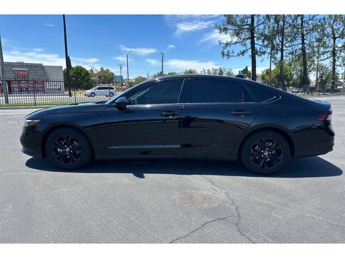 Certified 2025 Honda Accord SE image 2