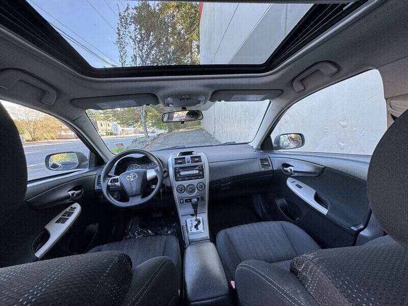 Used 2012 Toyota Corolla S FWD image 8