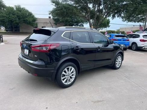 Used 2021 Nissan Rogue Sport SV FWD image 5