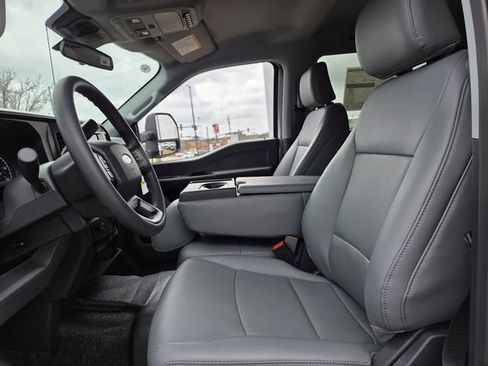 New 2026 Ford F350 XL w/ XL Chrome Package AWD/4WD image 11