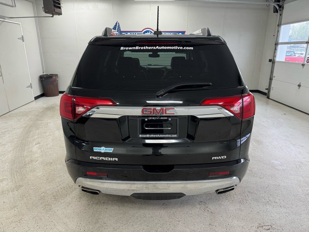 Used 2019 GMC Acadia Denali w/ Technology Package AWD/4WD image 5