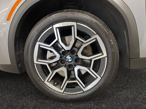 Used 2025 BMW X2 xDrive28i w/ Premium Package image 37