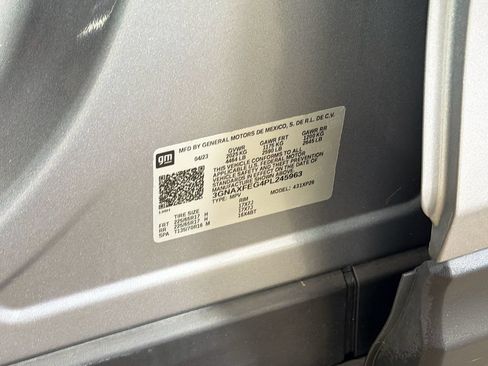 Used 2023 Chevrolet Equinox LS FWD image 31