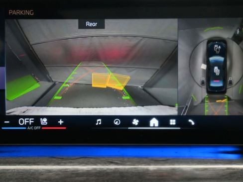 Used 2023 BMW i7 xDrive60 w/ Executive Package 2 image 15