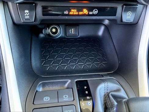 Used 2024 Toyota RAV4 LE image 15