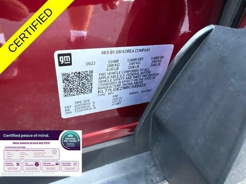 Used 2024 Chevrolet Trax RS FWD image 29