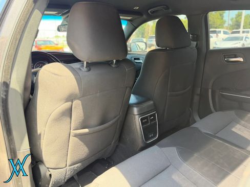 Used 2022 Dodge Charger SXT RWD image 14