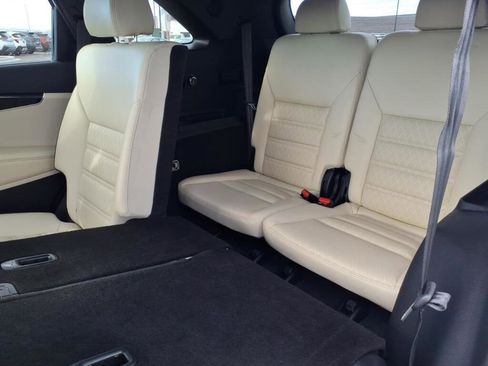 Used 2018 Kia Sorento SX image 13