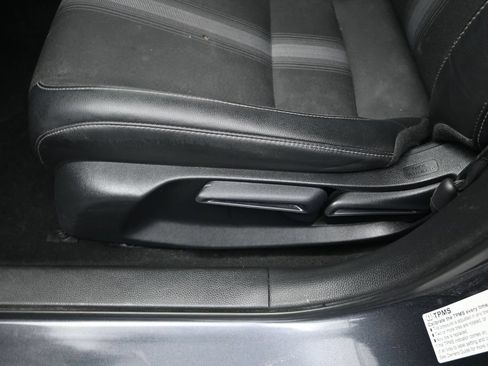 Used 2025 Honda Civic Sport image 13