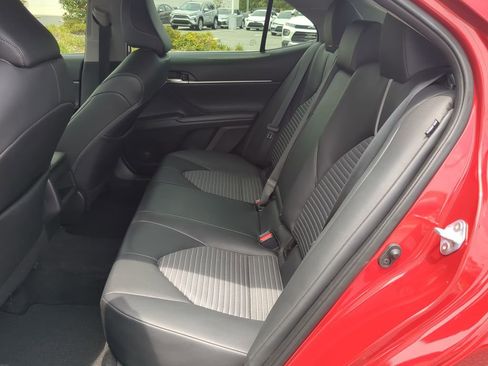 Used 2021 Toyota Camry SE image 20