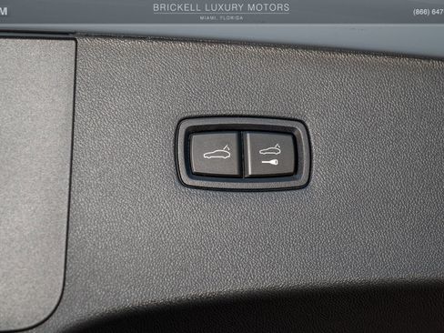 Used 2024 Porsche Cayenne S image 16