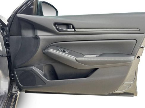New 2026 Nissan Altima 2.5 SV w/ SV Premium Package FWD image 16