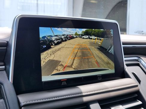 Used 2023 GMC Yukon SLT AWD/4WD image 22