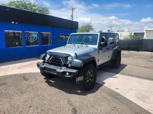 Used 2015 Jeep Wrangler Unlimited Sport AWD/4WD image 3