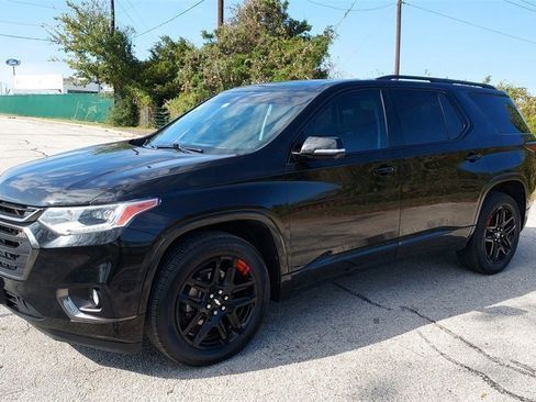 Used 2020 Chevrolet Traverse Premier w/ Redline Edition image 7