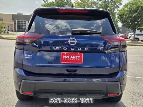 Used 2025 Nissan Rogue SV FWD image 4
