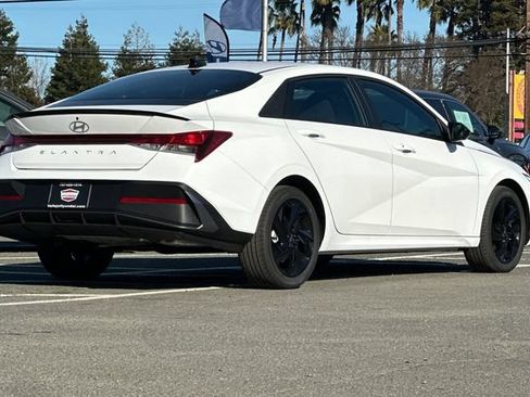 Certified 2026 Hyundai Elantra Sport FWD image 5