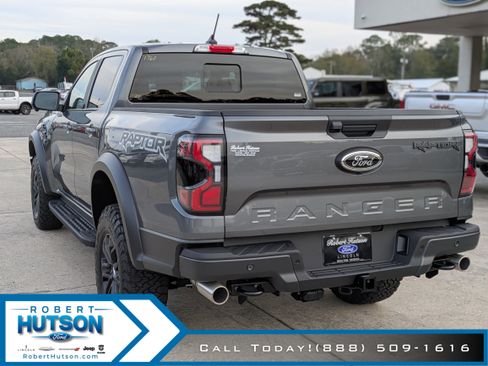 New 2025 Ford Ranger Raptor image 8