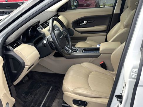 Used 2018 Land Rover Range Rover Evoque SE Premium AWD/4WD image 15