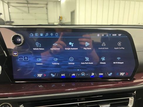 New 2026 Chevrolet Traverse Z71 w/ Enhanced Driving Package AWD/4WD image 9