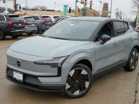 New 2026 Volvo EX30 Ultra image 2