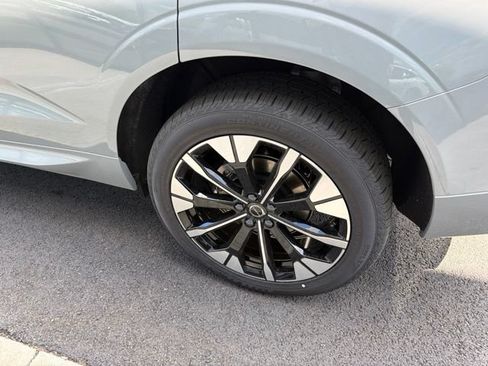 New 2026 Volvo XC60 B5 Plus w/ Protection Package Premier AWD/4WD image 6