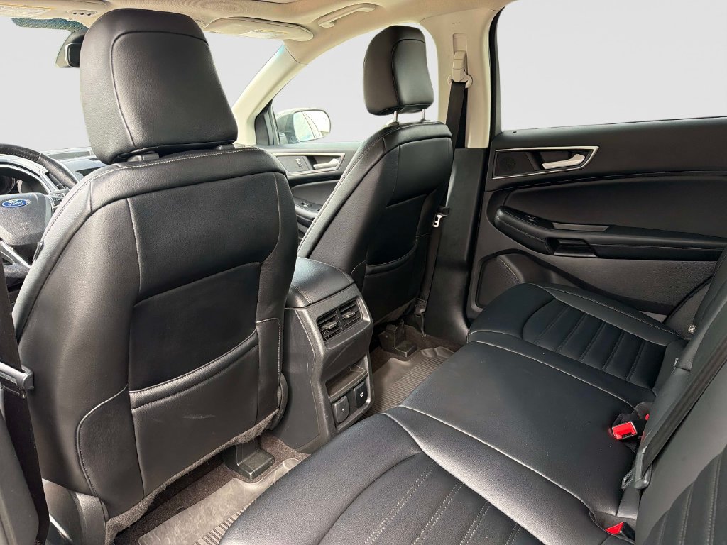 Used 2020 Ford Edge SEL w/ Convenience Package AWD/4WD image 15