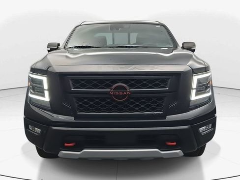 Used 2024 Nissan Titan PRO-4X w/ Pro-4x Convenience Package image 3