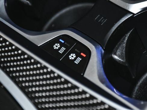 Used 2024 BMW X6 M Competition w/ Executive Package image 89