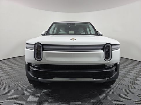 Used 2025 Rivian R1S Adventure AWD/4WD image 8
