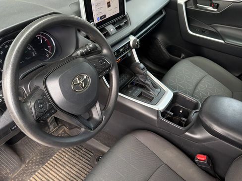 Used 2023 Toyota RAV4 XLE w/ Convenience Package FWD image 12