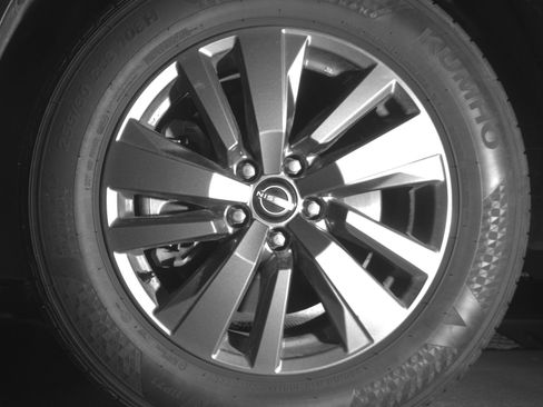 Used 2025 Nissan Pathfinder SV image 12