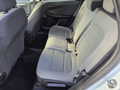 Certified 2022 Ford Escape SE w/ SE Sport Appearance Package image 11