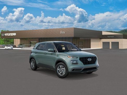 New 2026 Hyundai Venue SE image 2