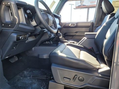 New 2025 Ford Bronco Badlands w/ Sasquatch Package image 4