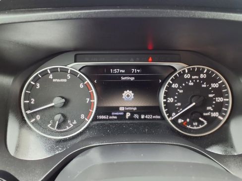 Used 2025 Nissan Rogue SV FWD image 16