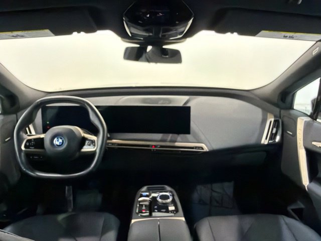 Certified 2024 BMW iX xDrive50 w/ Sport Package AWD/4WD image 28