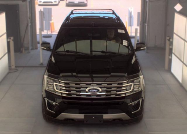 Used 2020 Ford Expedition Limited w/ Special Edition Package AWD/4WD image 2