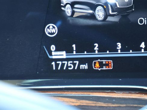 Certified 2023 Cadillac Escalade Premium Luxury image 27