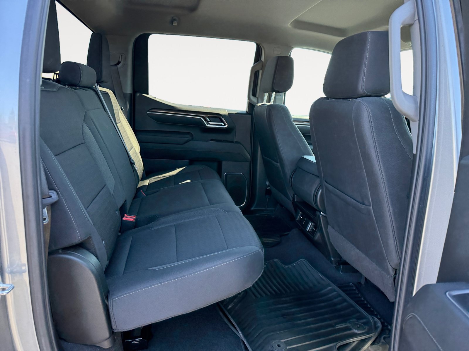 Used 2025 Chevrolet Silverado 1500 LT RWD image 18