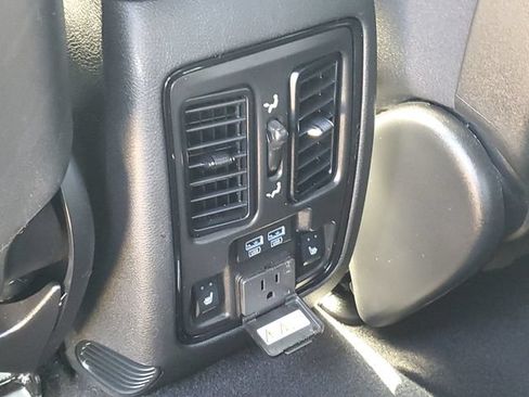 Used 2023 Dodge Durango GT AWD/4WD image 33