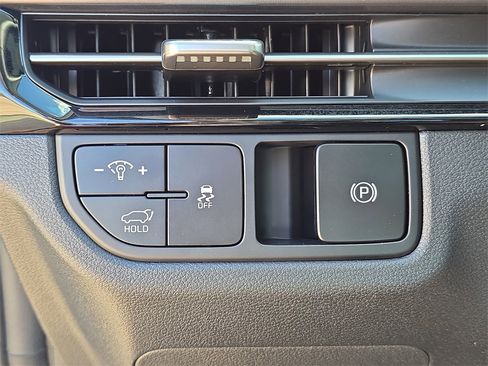 New 2026 Kia Sportage EX image 29