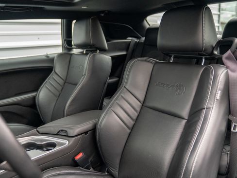 Used 2019 Dodge Challenger SRT Hellcat Redeye RWD image 10