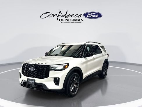 New 2026 Ford Explorer ST-Line w/ ST-Line Street Pack RWD image 3